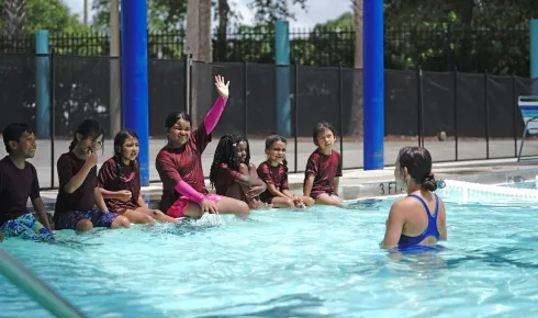 Kids taking a swim lesson at Sailfish Splash Waterpark