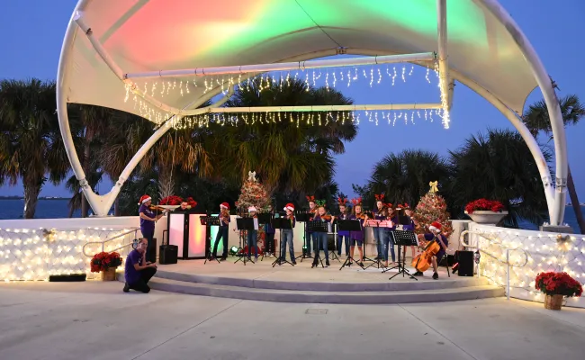 Image of student performers at Winterfest at the Mansion at Tuckahoe in Jensen Beach, FL.